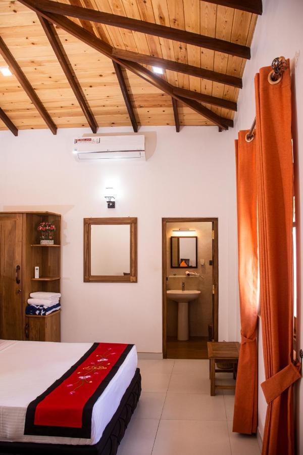 Danisco Leisure Bunglow Канди Экстерьер фото